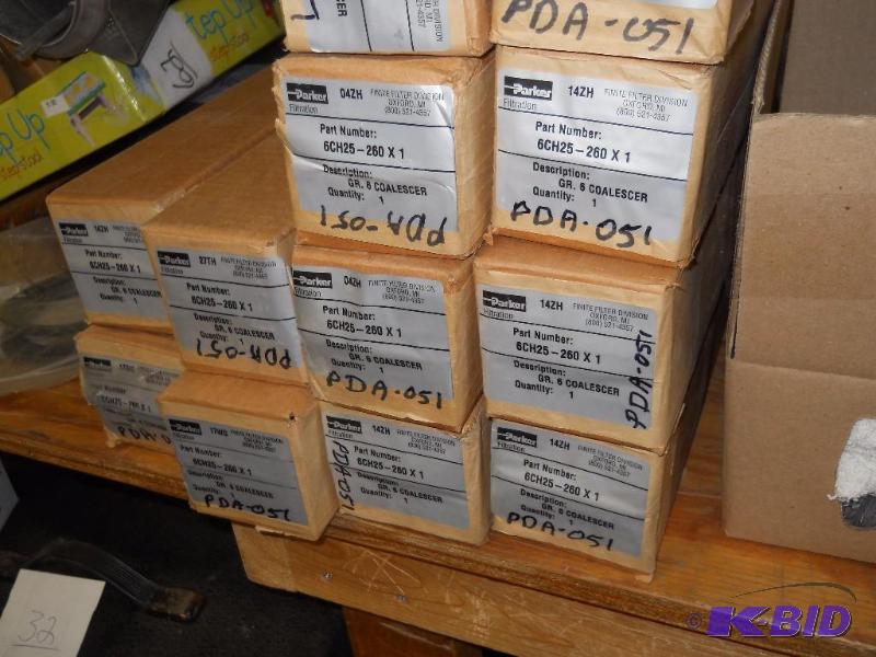 lot 28 image: 6 NEW Parker 6CH25-260x1 Filters
