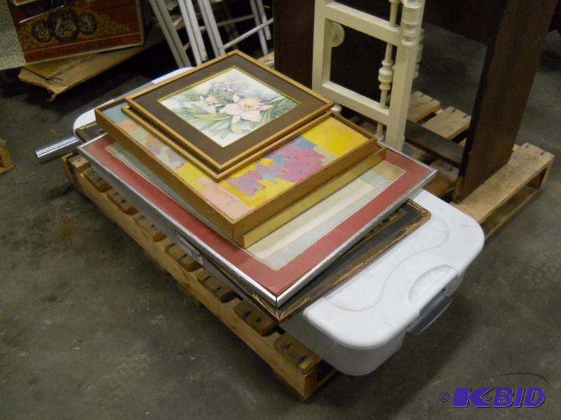lot 31 image: 4 Pictures.