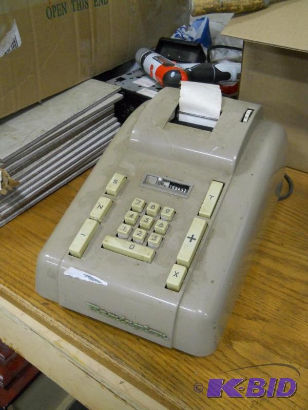 lot 43 image: Remington Adding Machine