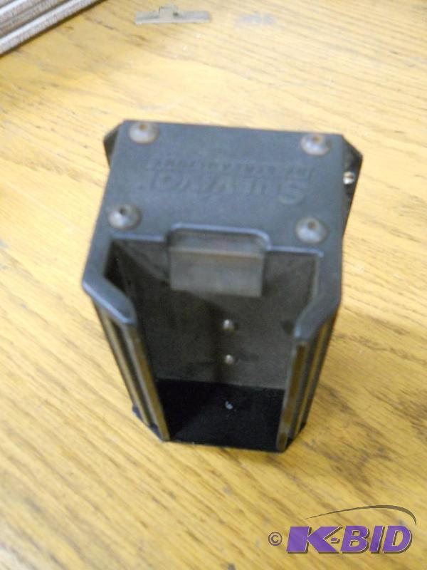 lot 52 image: Streamlight Survivor Charger