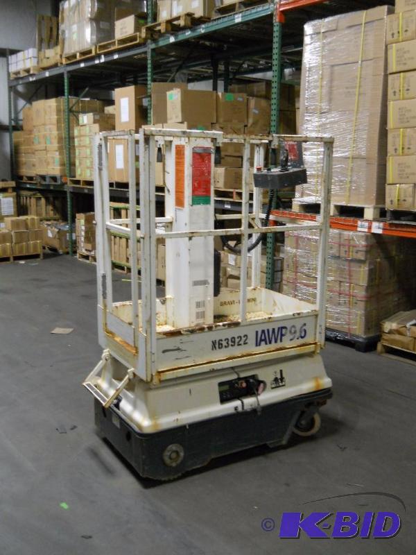 lot 6 image: Braviisol IAWP 9.6 Scissorlift.197 Hours  Runs, Drives, Lifts. Electric. Includes Charger.