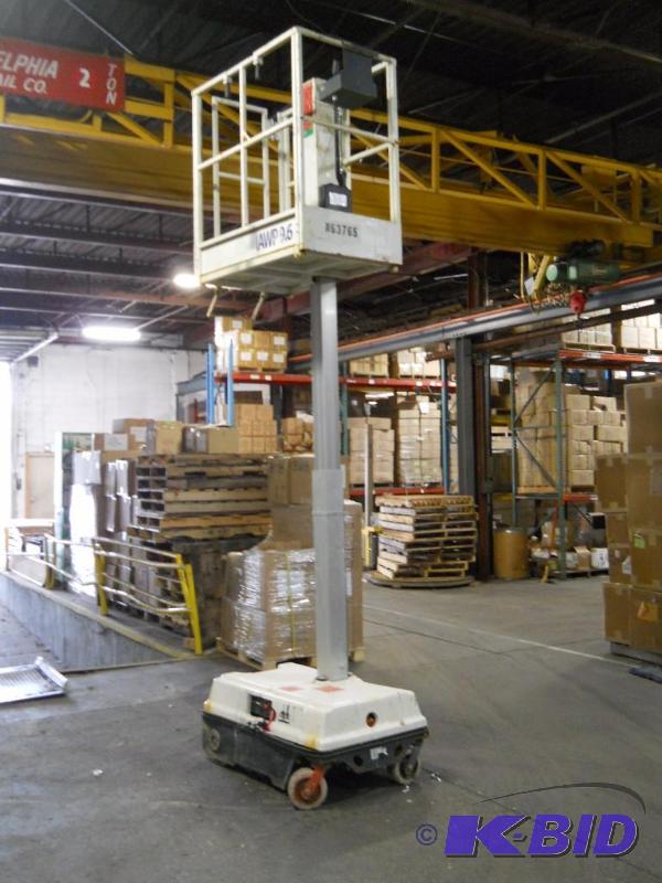 lot 8 image: Braviisol IAWP 9.6 Scissorlift. Drives and Lifts. 53 Hours Zero Turn.