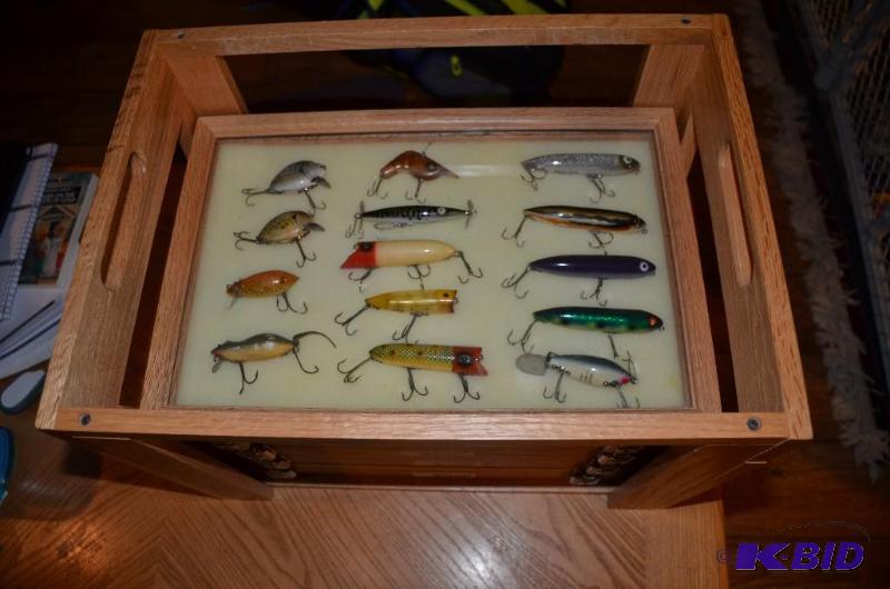 Old Heddon lure I found in a tackle box my boss gave me. Made out of wood  with glass eyes. : r/Fishing