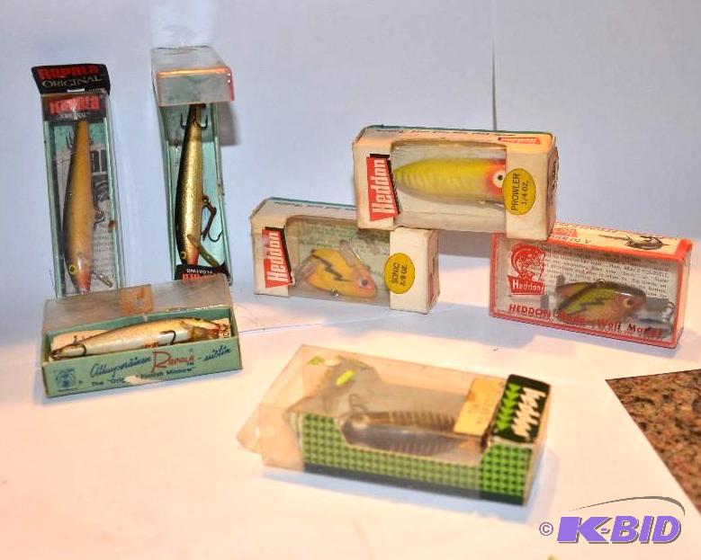 lot 28 image: Lot of Heddon & Rapala&nbsplures in...