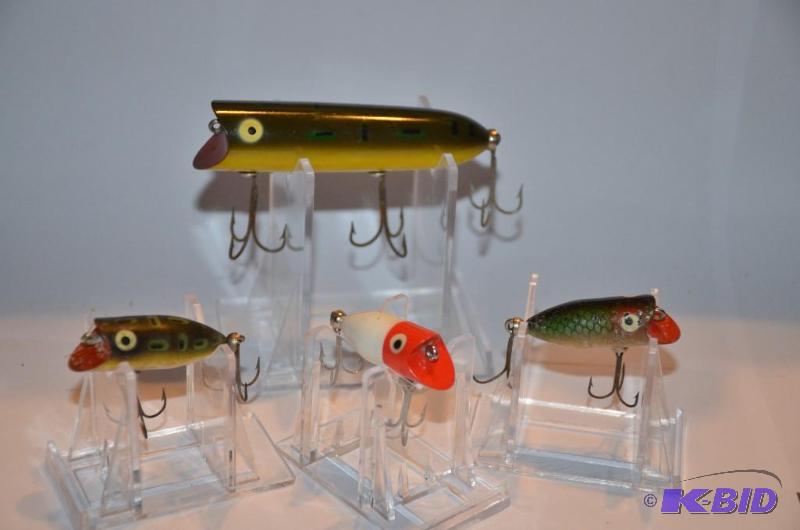 lot 59 image: 1 Large Heddon Lucky 13 & 3 Tiny Heddon L...