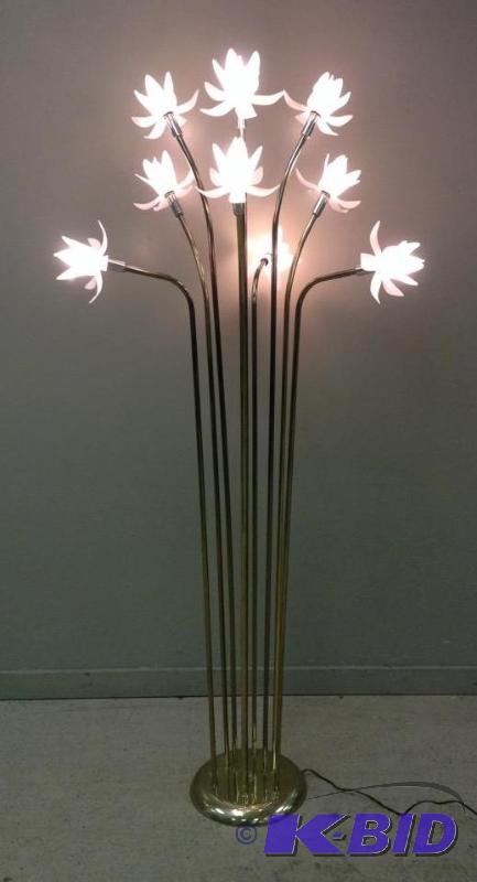lot 3 image: Floral Floor Lamp