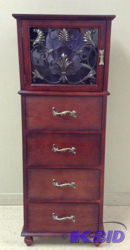 lot 4 image: Hobby Lobby Chest