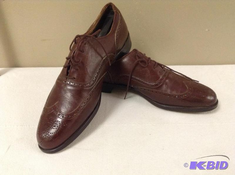 lot 130 image: Vintage Mens Wingtip Shoes