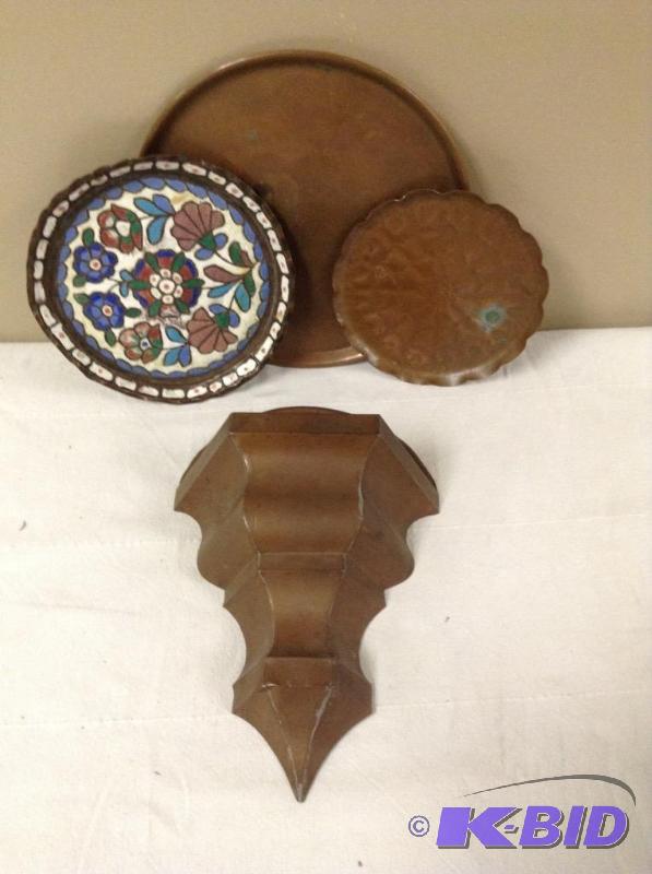 lot 41 image: Copper Trays & Shelf