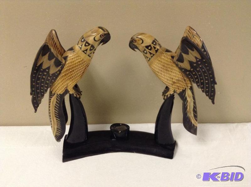 lot 42 image: Expertly Carved Buffalo Horn McCaws