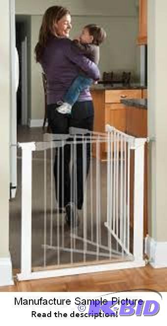 KidCo Auto Close Gateway - White - Pressure M...