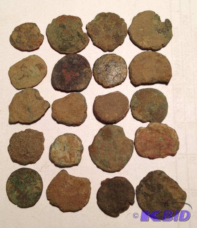 (20) Ancient Uncleaned Roman Coins 1500 Years Old