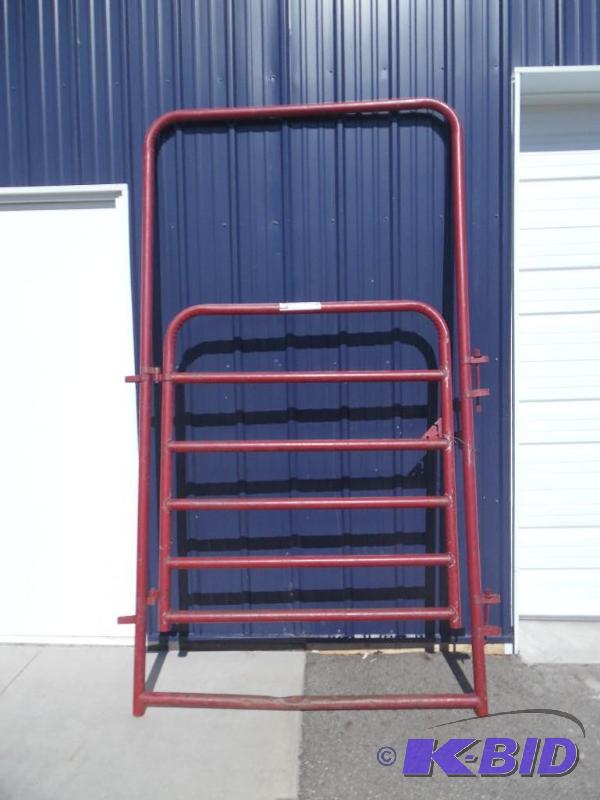 lot 7 image: Livestock Gate