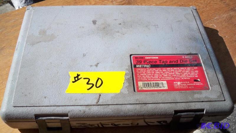 SEARS CRAFTSMAN TAP AND DIE SET, ALMOST NEW...
