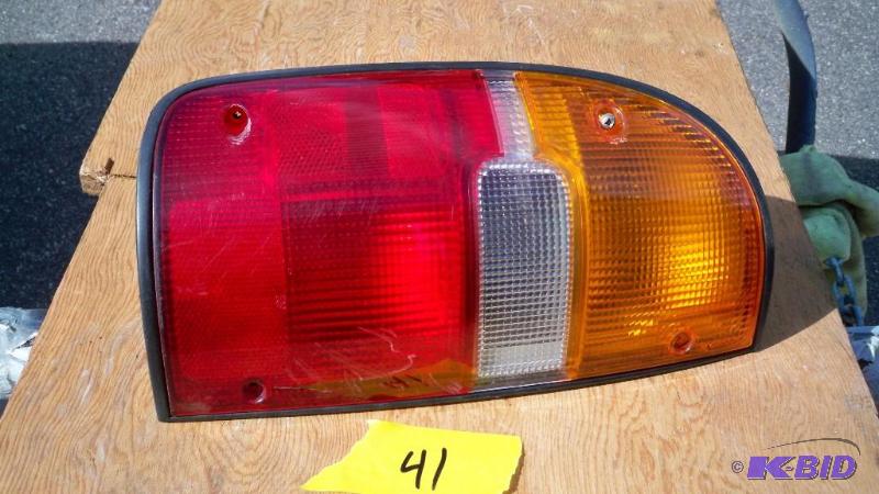 LEFT TAIL LIGHT FOR 1995 TOYOTA TACOMA...