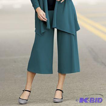 lot 52 image: Monroe & Main Black Gaucho Dress Pants&nb...