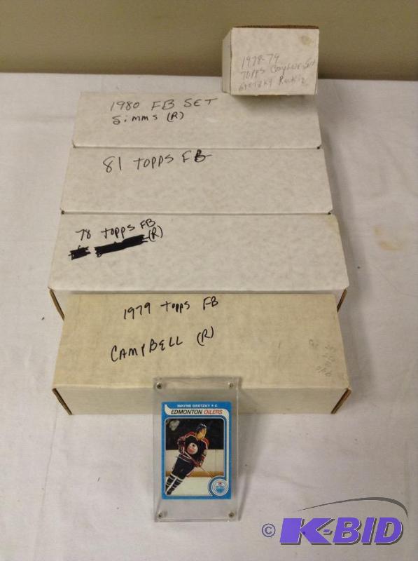 lot 30 image: Large Lot Football & Hockey Cards