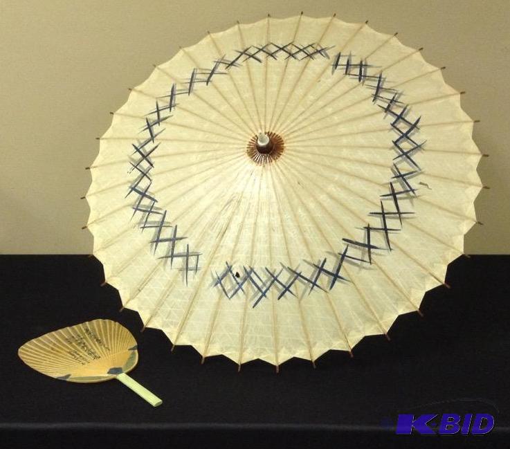 lot 44 image: Collectible Asian Rice Paper Fan & Paper Parasol