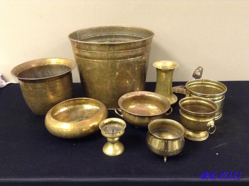 lot 79 image: Brass of All Sizes