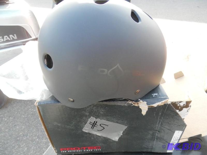 Skate helmet