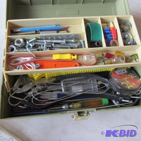 lot 116 image: Traveling Tool Kit