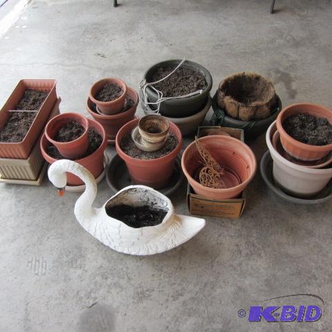 lot 12 image: Poly Planters