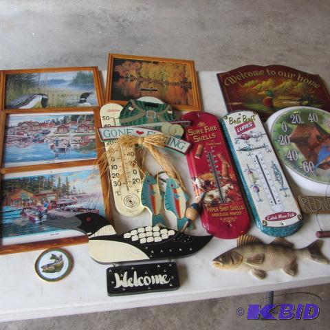 lot 139 image: Cabin Decor