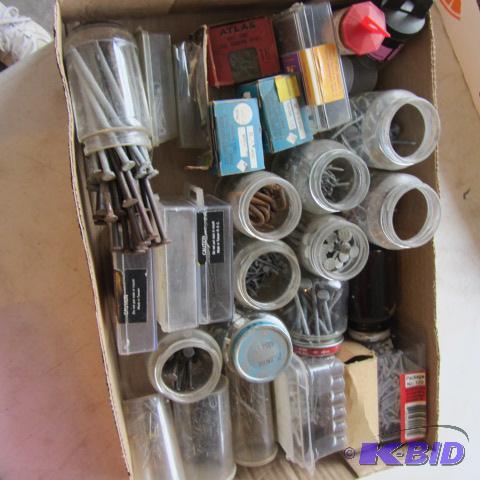 lot 195 image: Hardware