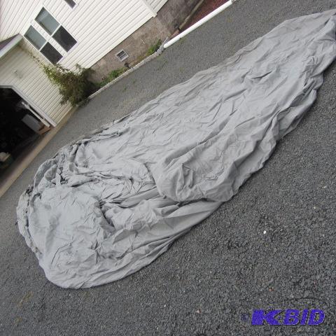 lot 71 image: RV Cover