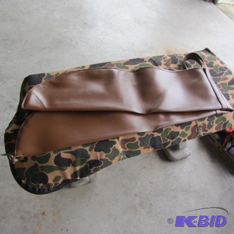 lot 75 image: Rifle & Bow Cases