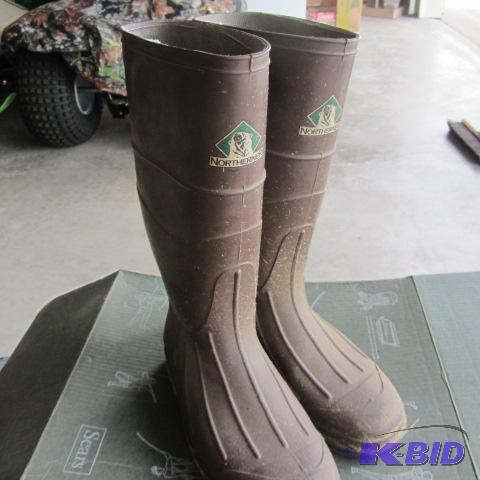 lot 78 image: Rubber Boots