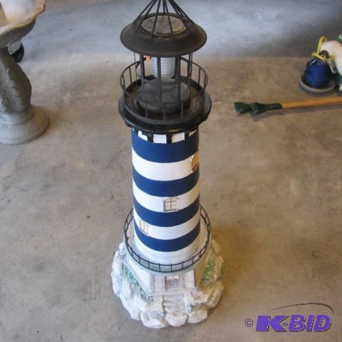 lot 9 image: Lighthouse Solar Light