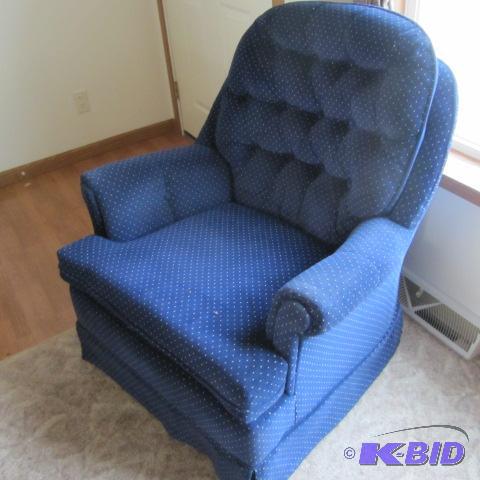 lot 11 image: Swivel Rocker