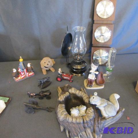 lot 122 image: Kero Lamp, Pencil Sharpeners