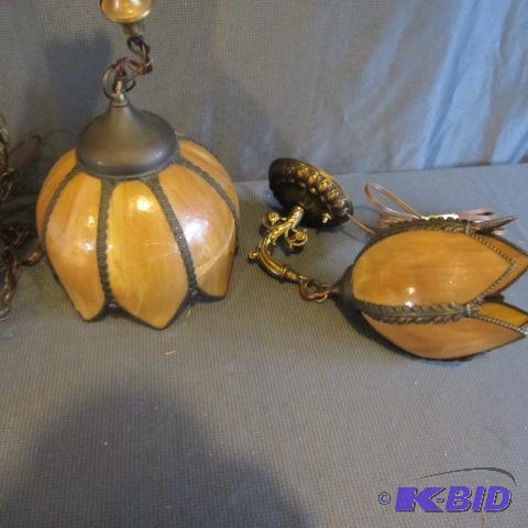 lot 152 image: Hanging & Wall Mount Lights