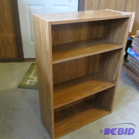 lot 161 image: Small Bookshelf