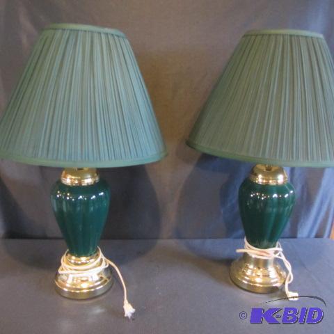 lot 162 image: Pair table Lamps