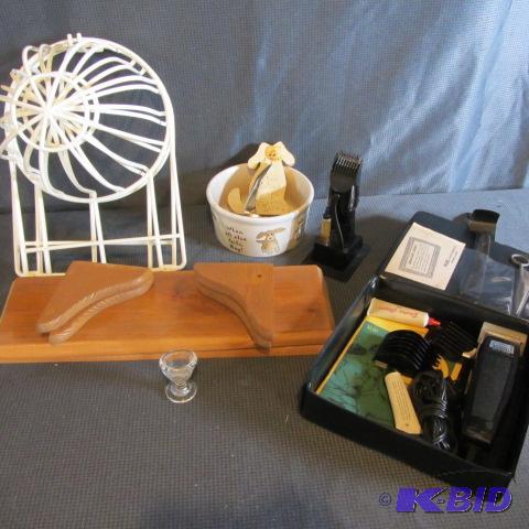 lot 174 image: Hair Trimmers, Pet Items
