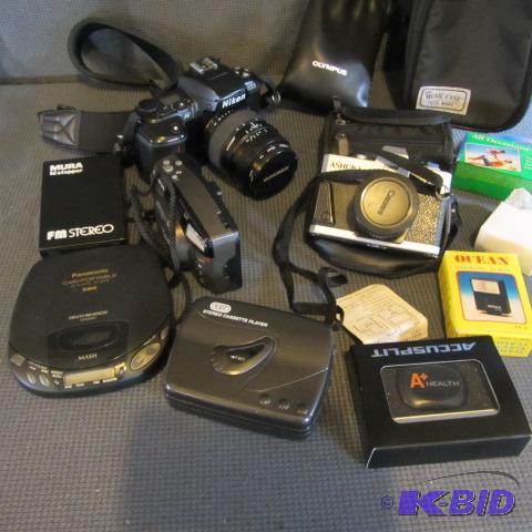 lot 176 image: Nikon 35mm Camera, CD Player
