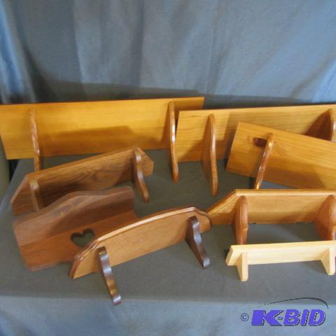 lot 204 image: Wall Shelves