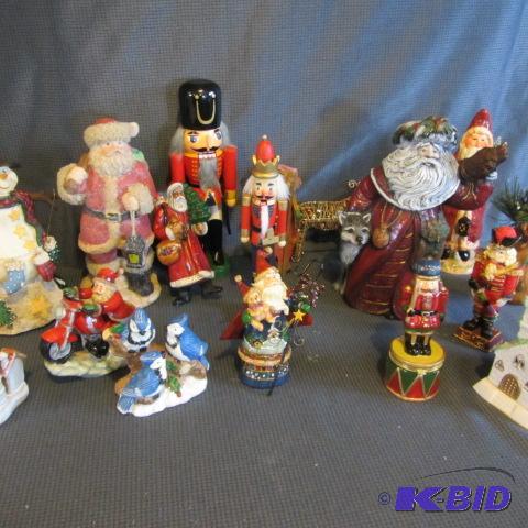 lot 225 image: Nutcrackers, Santas, Snowmen