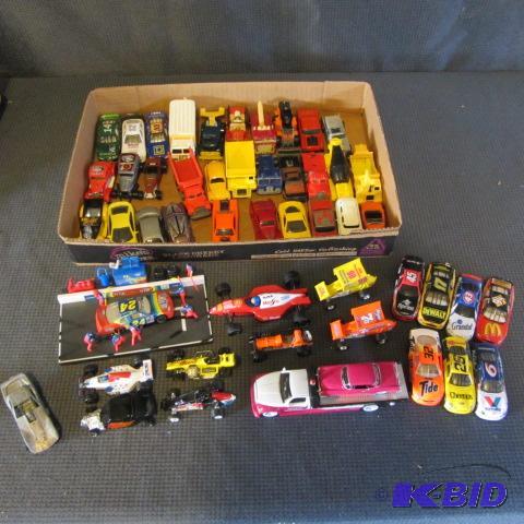 lot 245 image: Hot Wheels, Maisto