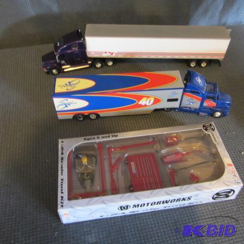 lot 279 image: NASCAR Tool Kit, Spec Cast