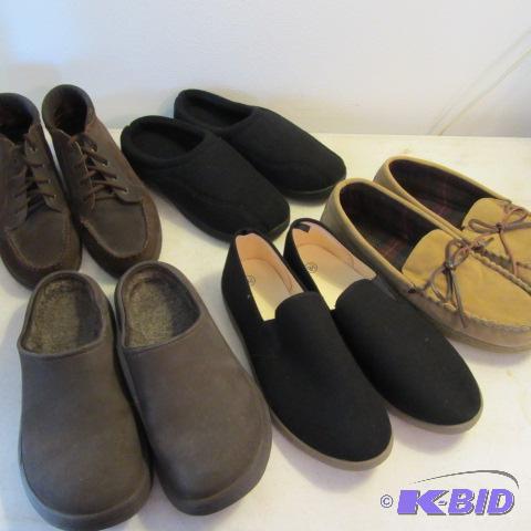 lot 313 image: Slippers