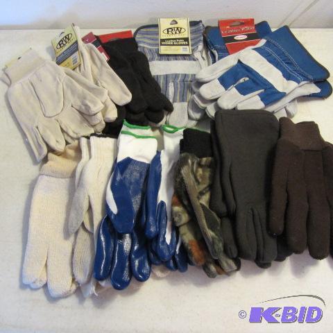 lot 320 image: Work Gloves, Jerseys