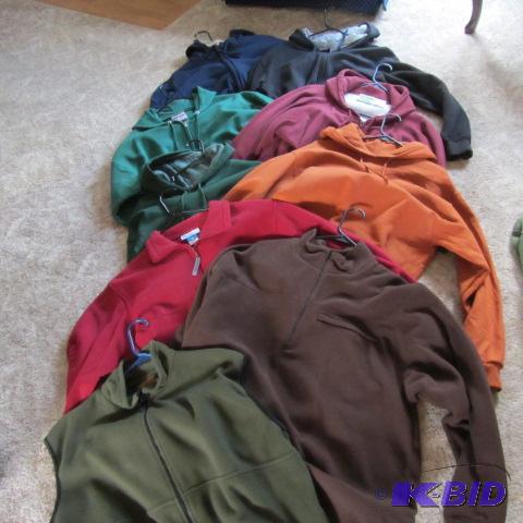 lot 334 image: Mens Sweatshirts
