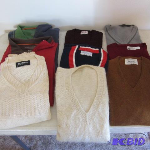 lot 355 image: Mens Sweaters