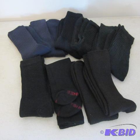 lot 359 image: Mens Socks