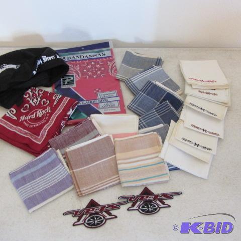 lot 360 image: Mens Hankies, Bandanas