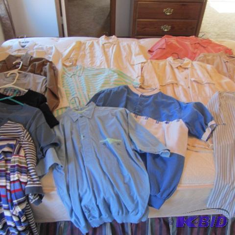 lot 383 image: Mens Short Sleeve Shirts & Ts